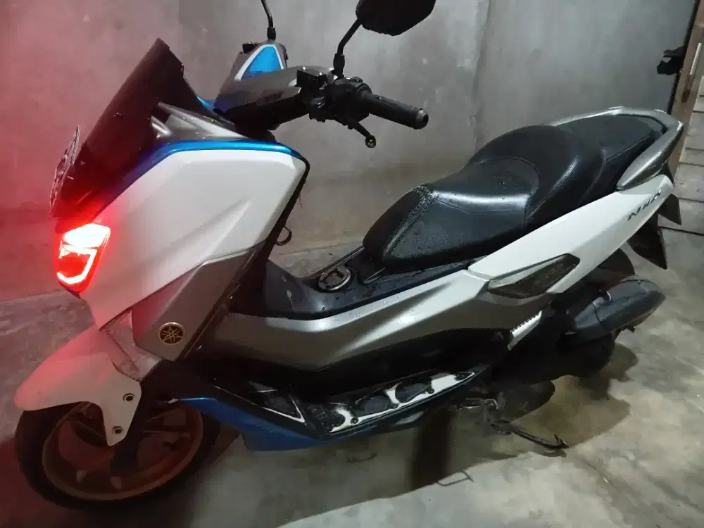 Yamaha nmax old
