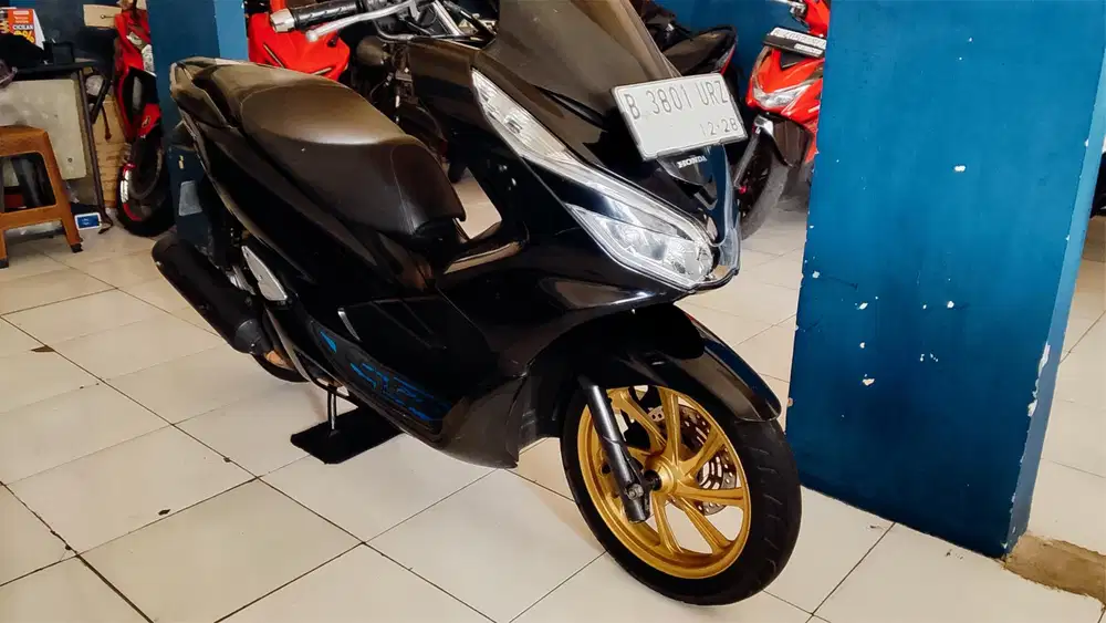 (DIJUAL) Honda PCX 150cc 2018 surat lengkap