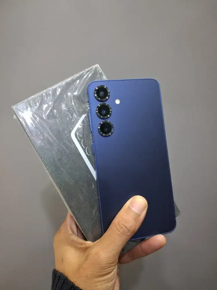 Samsung S25 5G 12/256 GB Garansi Mei 2026