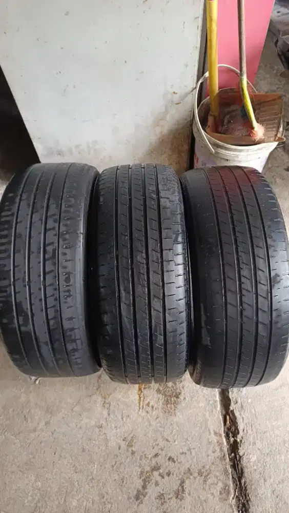 Ban bekas mobil Ring 17 205/50 dan 215/55