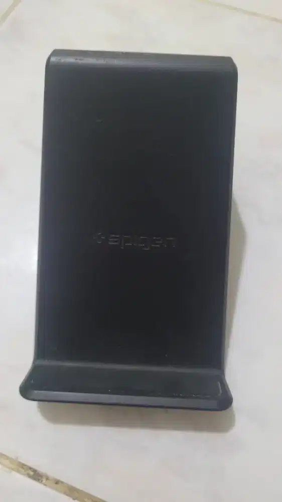 Spigen Wireless Charger F303W Original Fast Charging Black