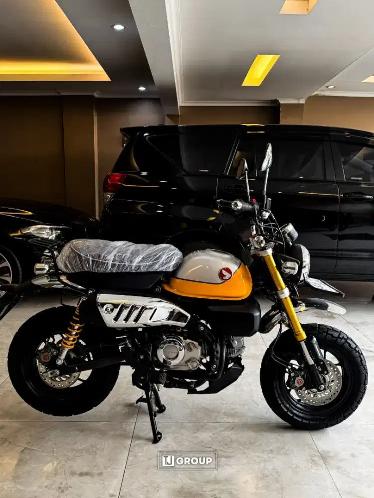 FOR SALE! Honda Monkey 125 Yellow 5 Speed 2022