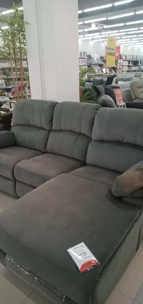 ZARIEL SOFA REC CHAISE-LEFT SCANDIA PARADISE WALK SERPONG