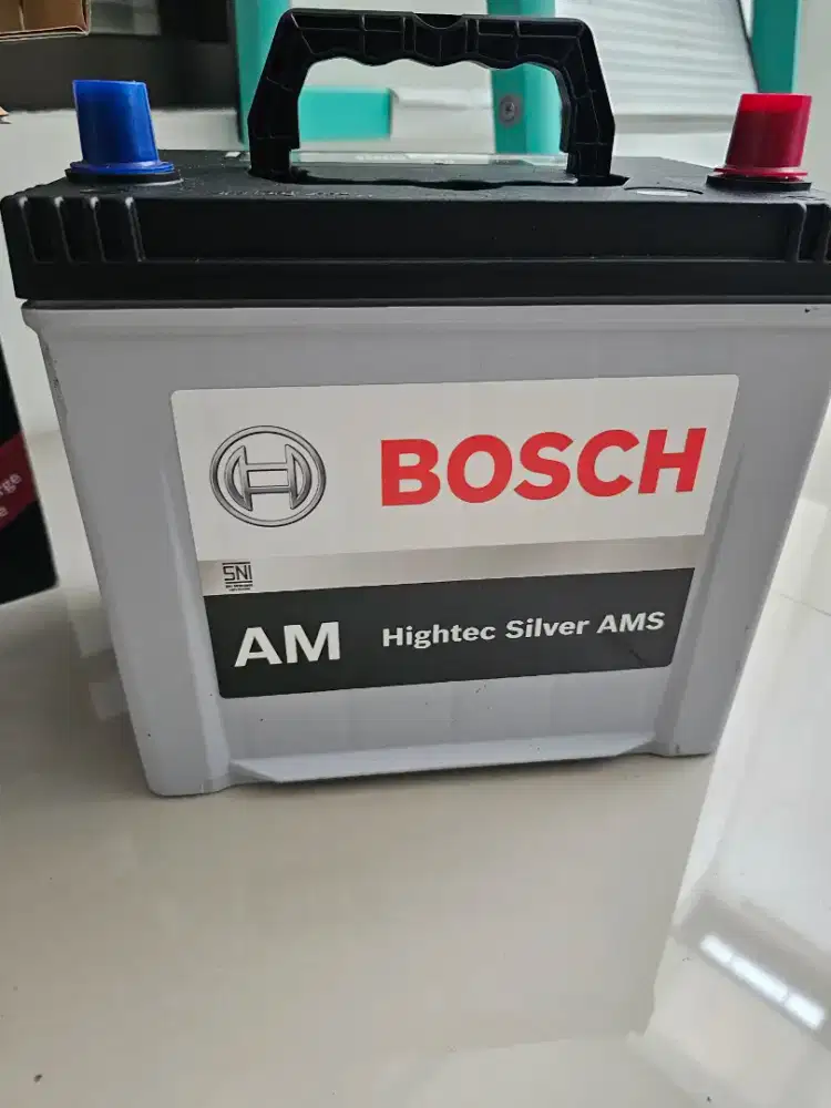 Aki mobil 70 Ah Bosch