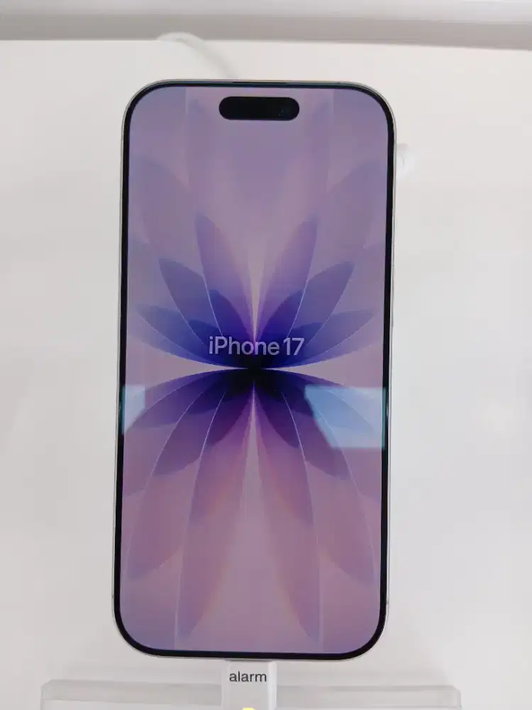 iPhone 17 256 & 512 GB