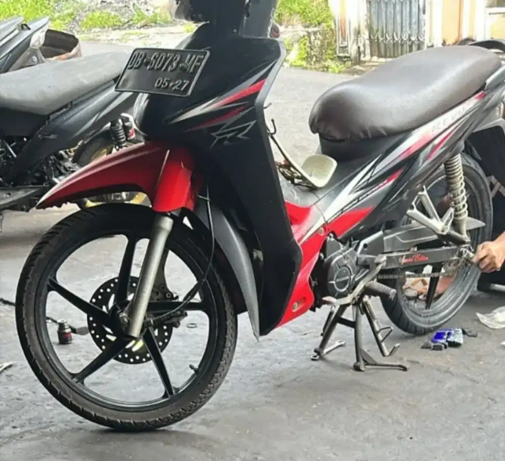 Dijual motor Revo 2012