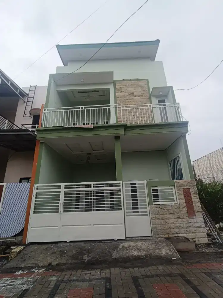 Dijual Rumah 2 Lantai SHM Pakal Barat Jaya 5 KT