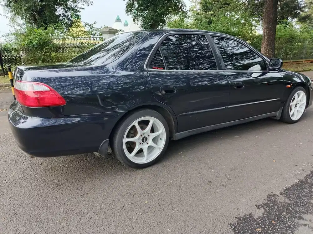 Honda Accord 2001 Bensin
