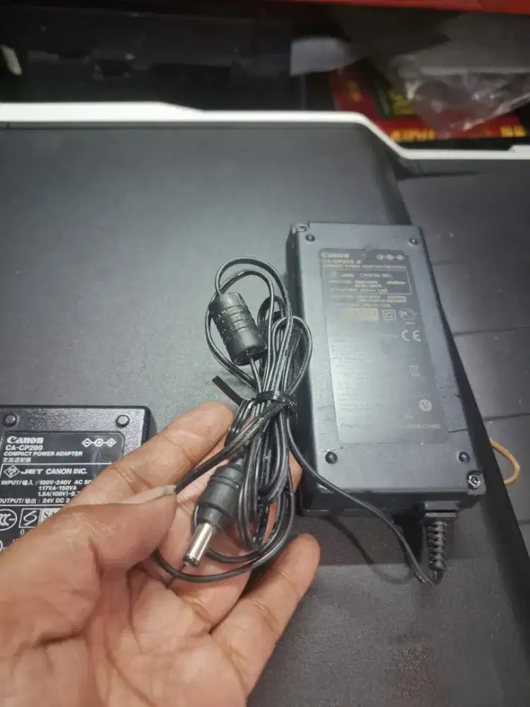 Adapter canon 24 v 1.8 A