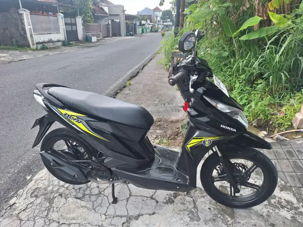 Beat 2019 km rendah istimewa bisa cash/kredit syariah TERMURAH