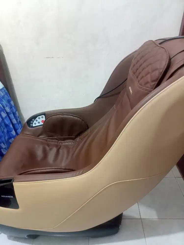 Kursi pijat merk advance kondisi 80%