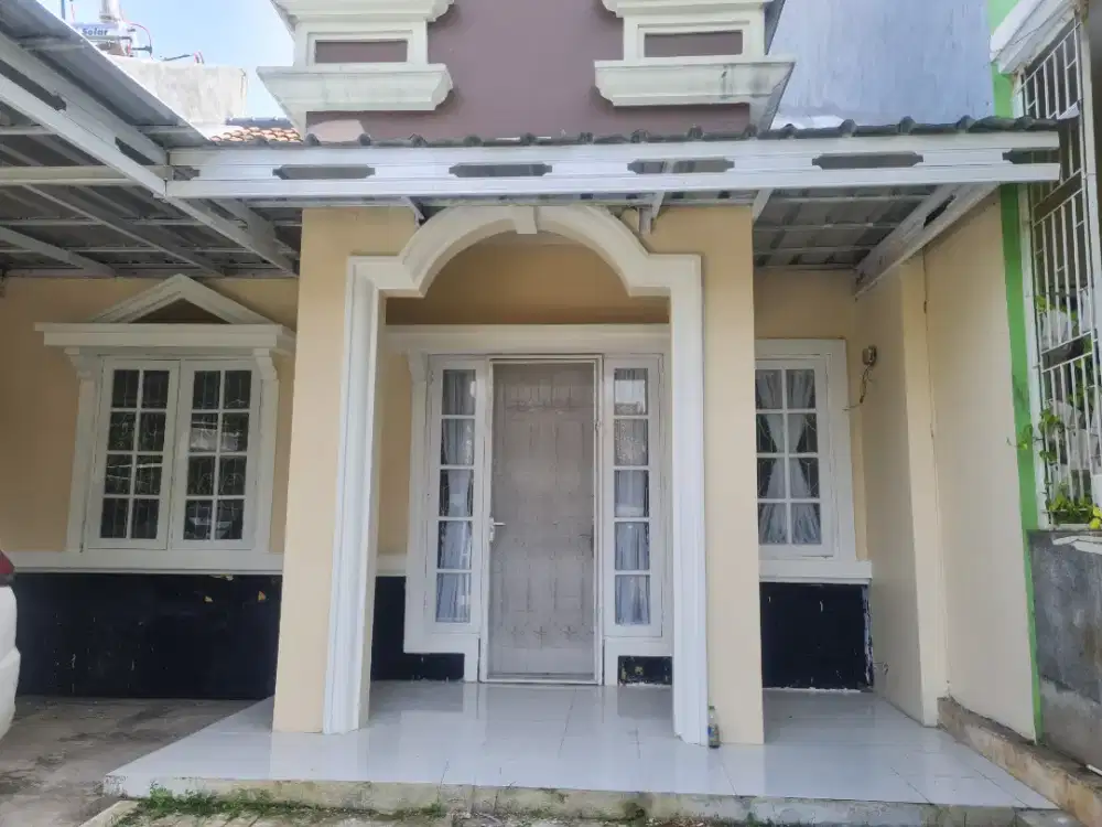 DISEWAKAN Rumah BSD dekat St. Rawa Buntu