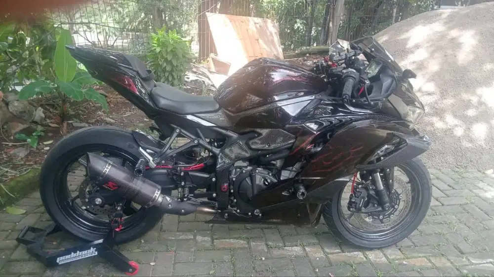 Kawasaki Ninja Zx25R Full Modif Low KM