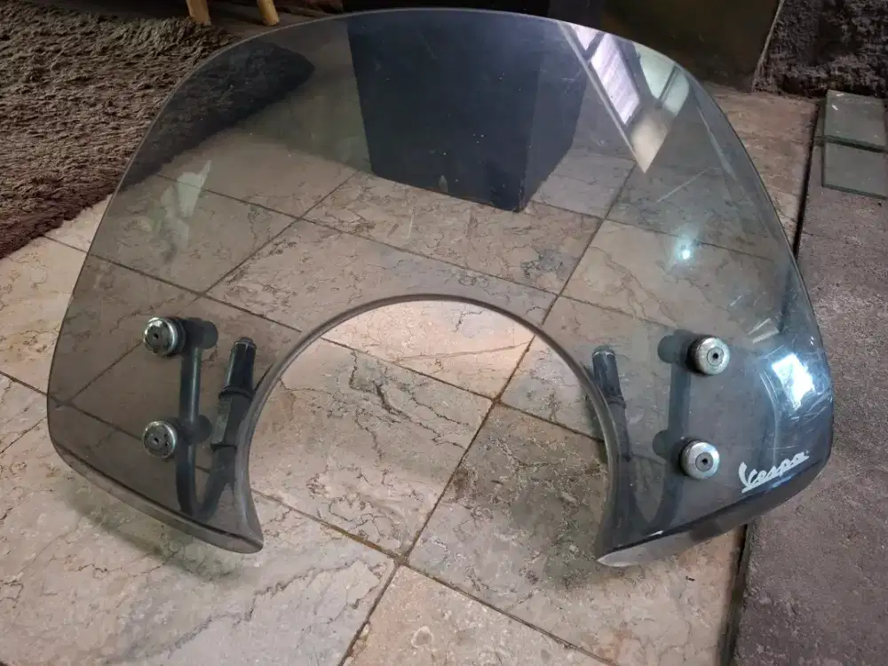 Winshield, karpet, pijakan, crashbar (vespa LX )