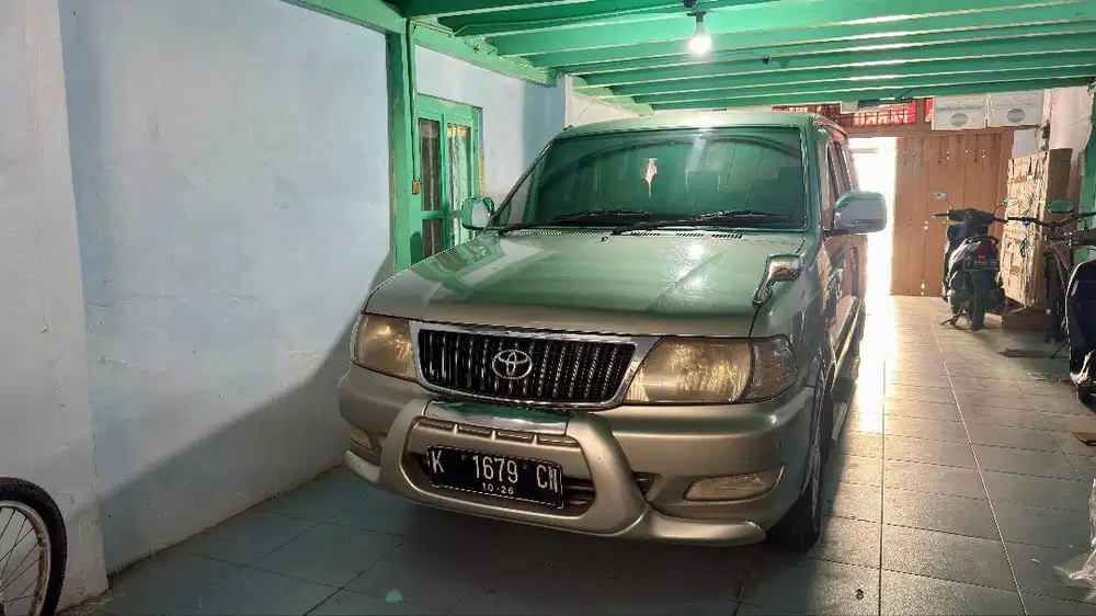 Kijang LGX Bensin 1800cc MT Silver