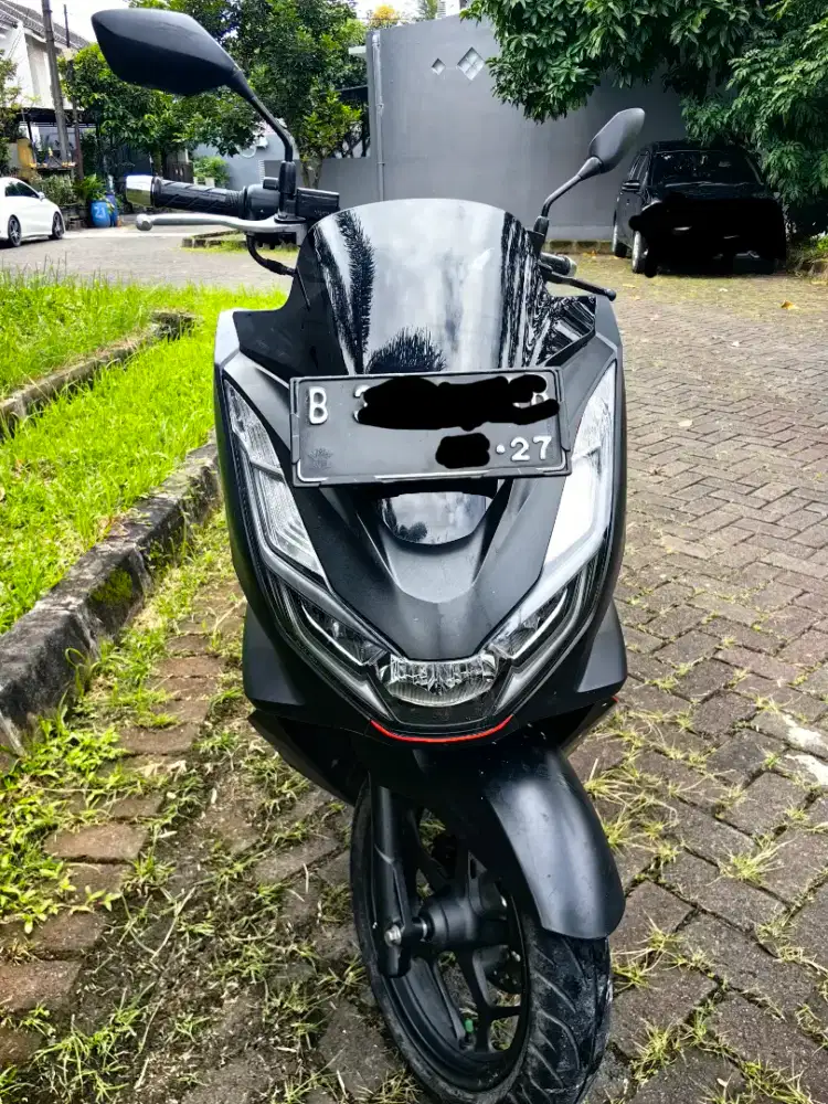 PCX 160 CBS Black dof
