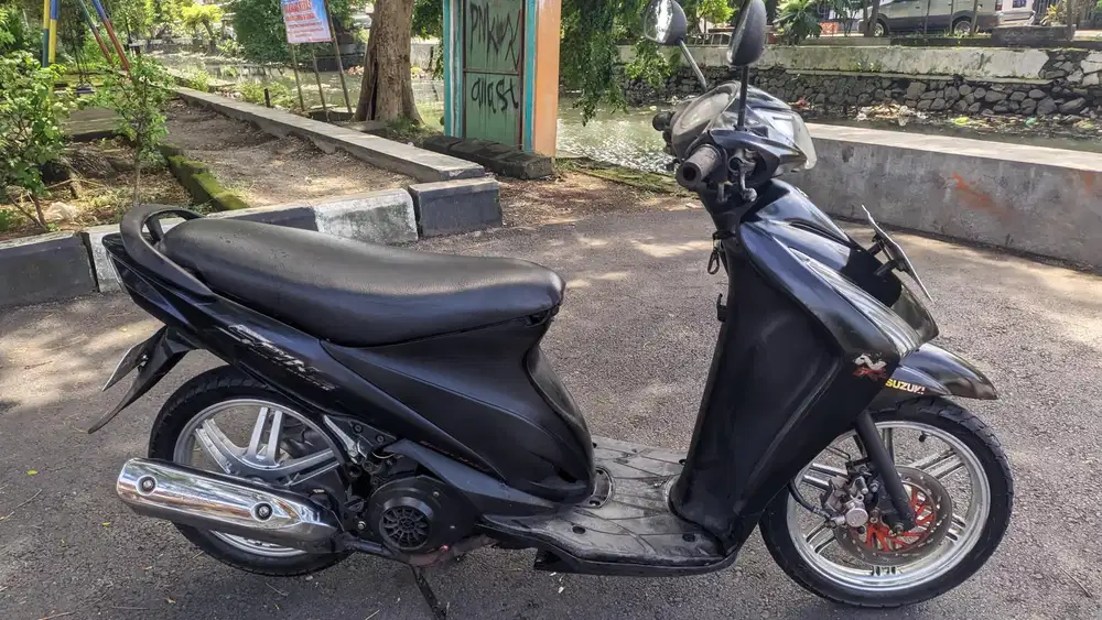 Spin 125cc 2009 Hitam Cw Mesin TOP