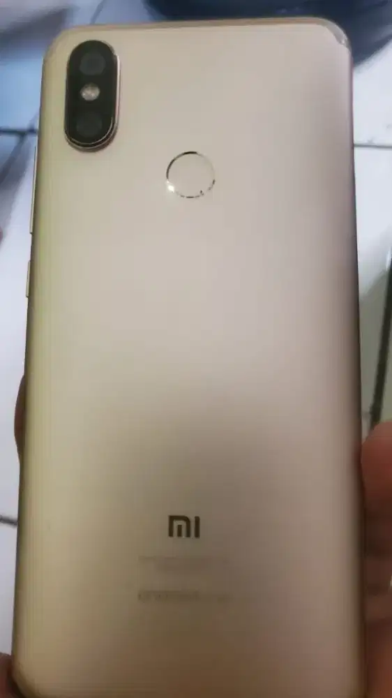 BU malam ini, Jual HP Mi A2
