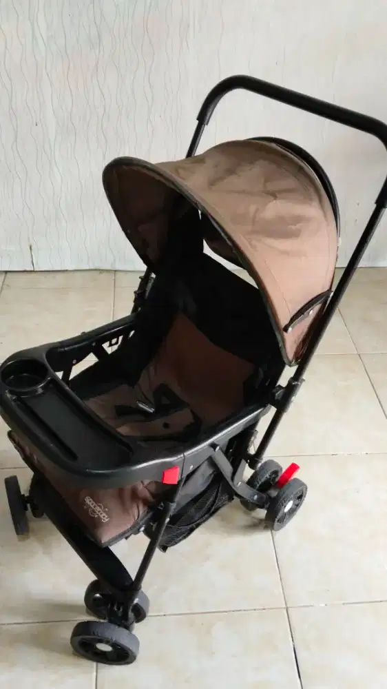 Kereta bayi/anak istimewa