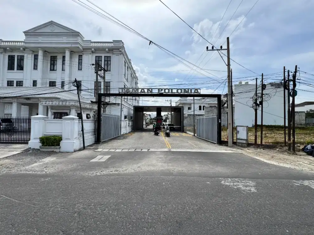 KOMPLEK TAMAN POLONIA 1