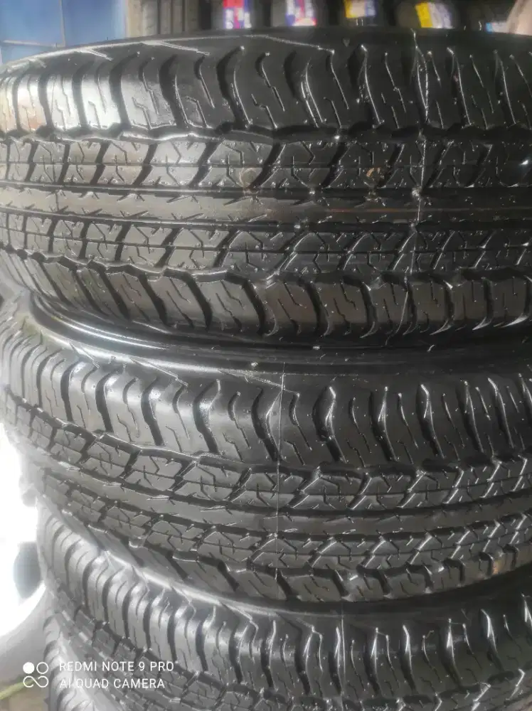 Ban Dunlop at20 grendterk 225/70/17 5 pcs