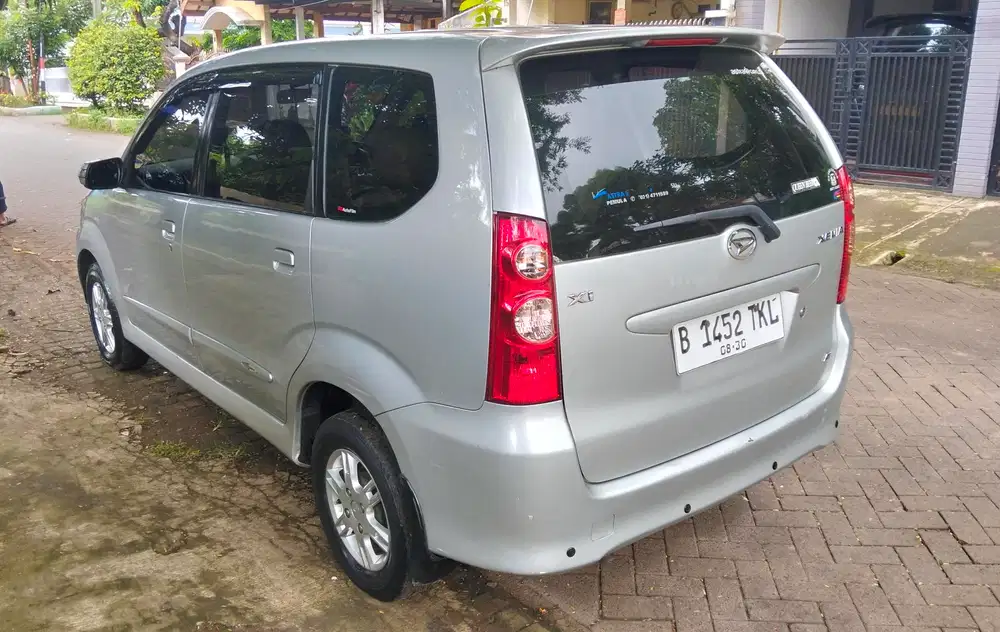 Daihatsu Xenia Xi AT 2010 Bensin