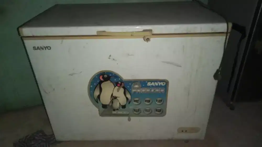 Menerima jual beli frezeer bekas borong atau satuan