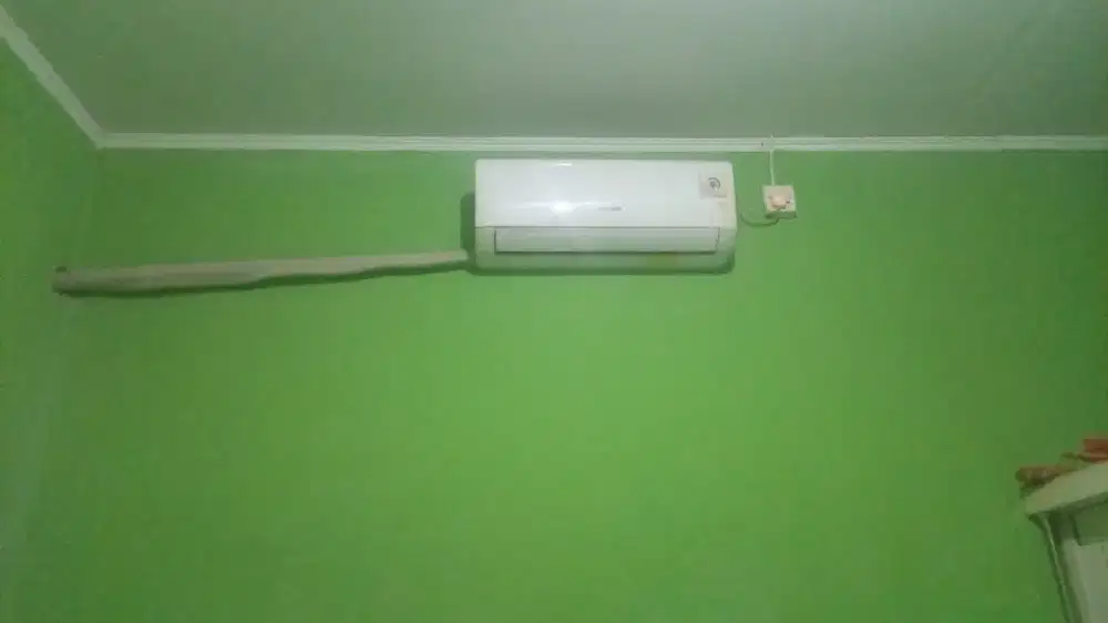 Dijual Ac bekas seperti baru