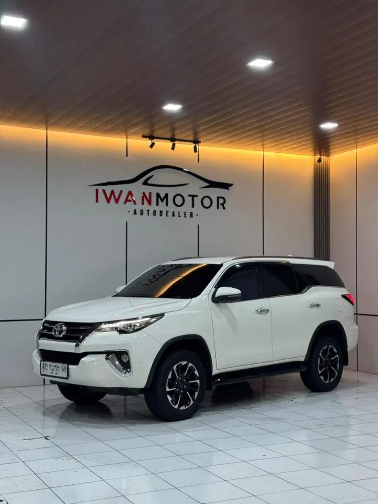 Low Km 40 rb ! Plat AD Toyota Fortuner VRZ 2.4 AT Tahun 2019 !