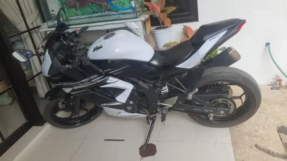 Dijual karena jarang dipake