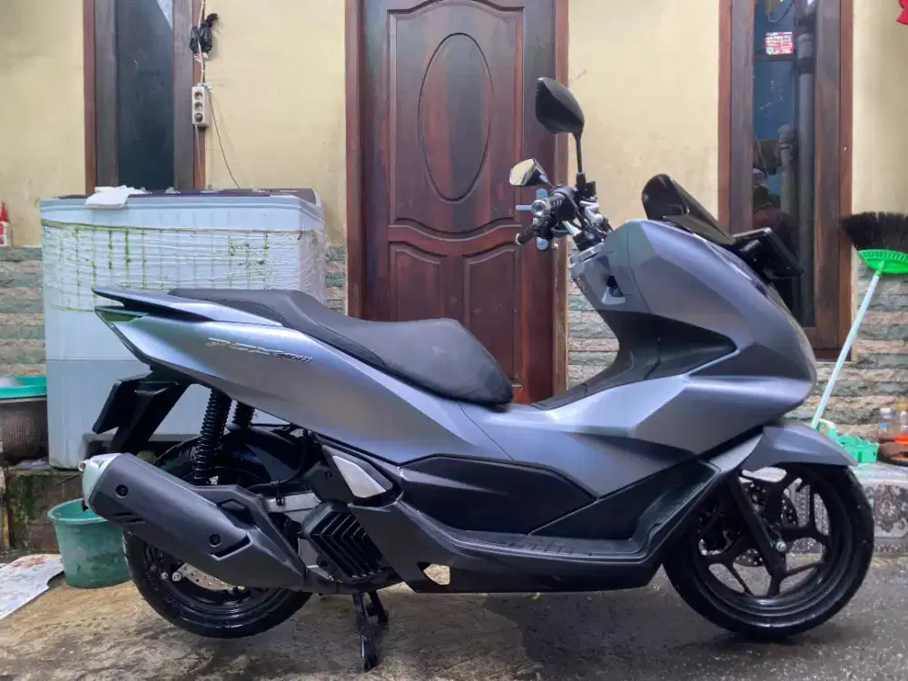 HONDA PCX 160CC LOW KM 5K MOTOR BAGUS SS LNGKP ASLI PAJAK ON