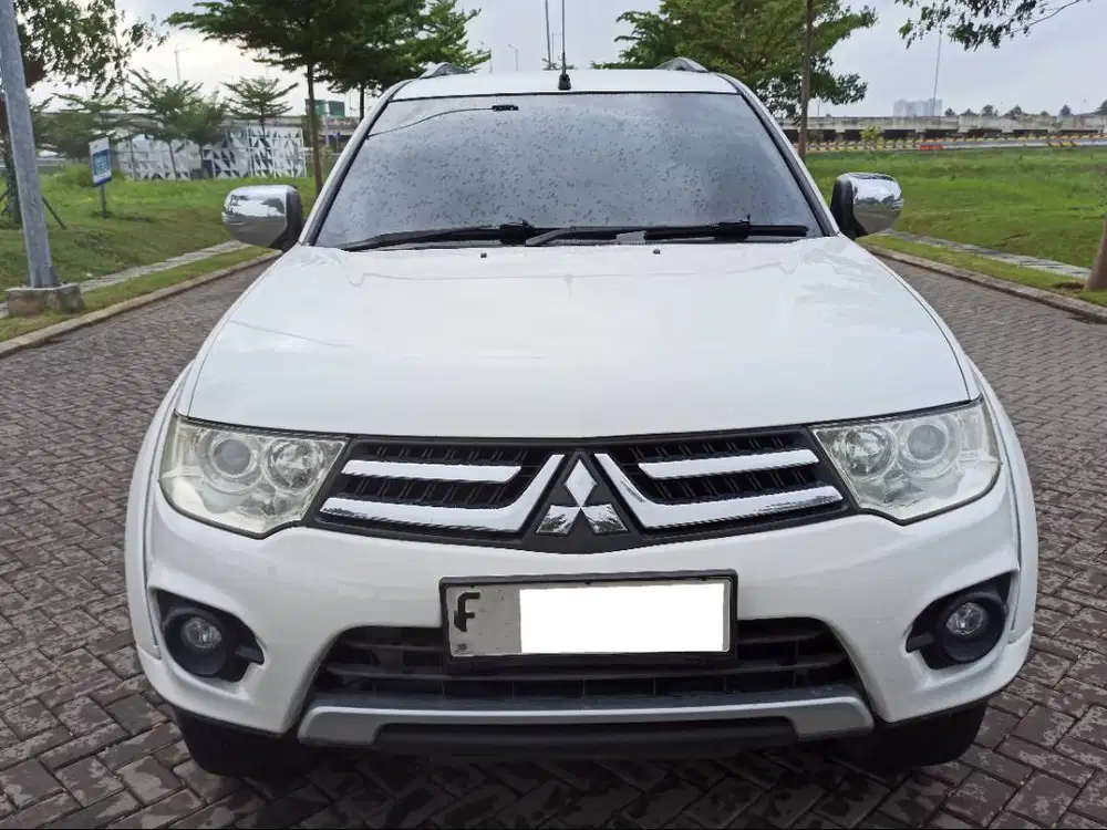 MITSUBISHI PAJERO EXCEED DIESEL VGT 2015 / 2014 CASH TERMURAH 232 JT