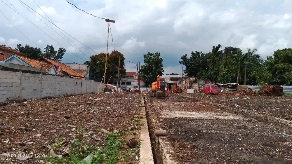 Di Jua Tanah Kavling Pinggir Jalan Raya Ciracas Cocok untuk Investasi