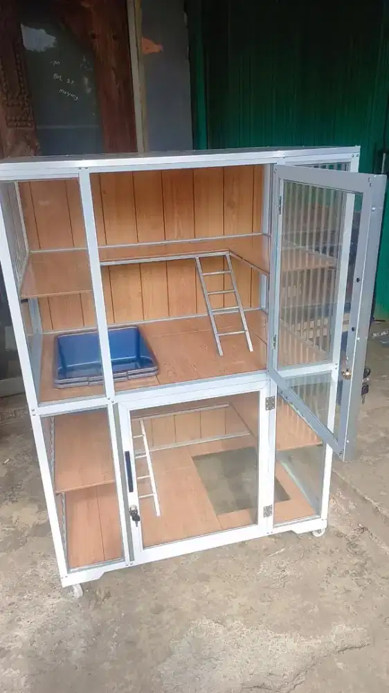 Kandang kucing Selma