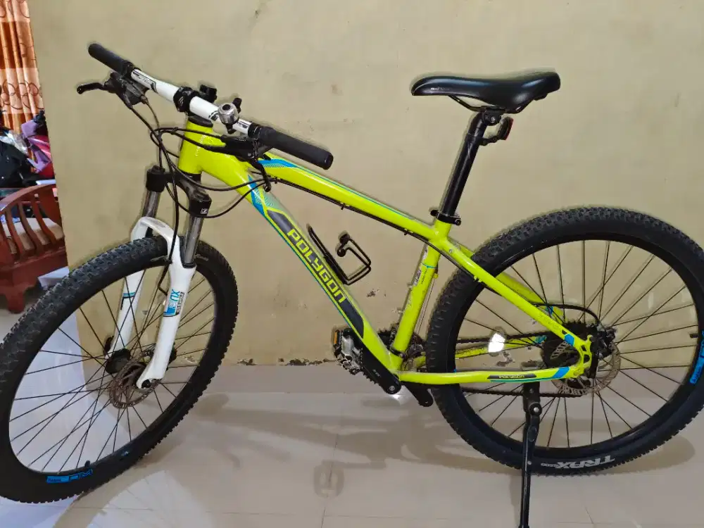 SEPEDA MTB POLYGON XTRADA 3 2017