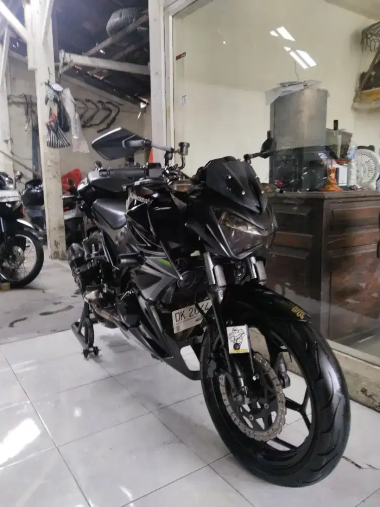 KAWASAKI NINJA Z 250 CC TAHUN 2013 PAJAK HIDUP SURAT LENGKAP