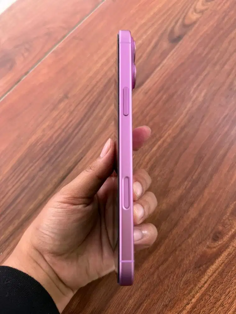 Iphone 16 plus 128 Gb pink mulus tidak ada lecet
