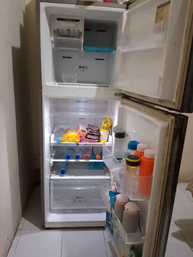 Dijual seadanya, Kulkas samsung digital