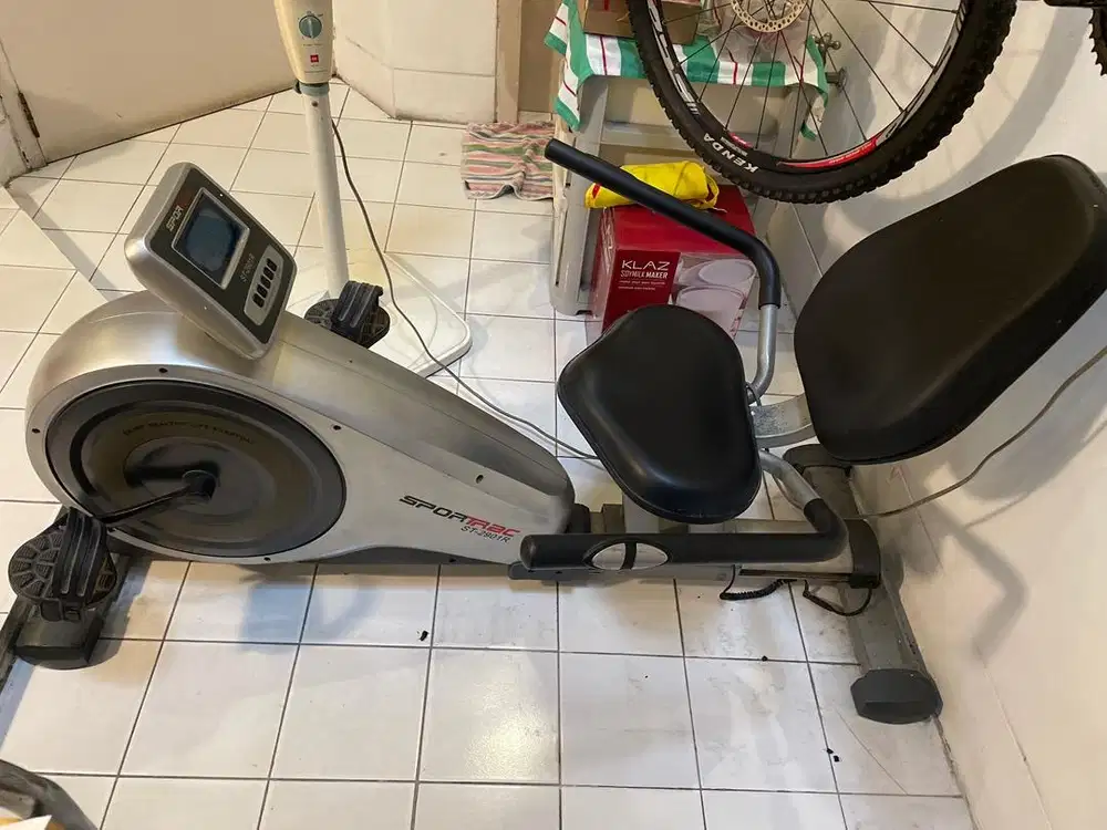 Sepeda statis sportrac ST-2901R