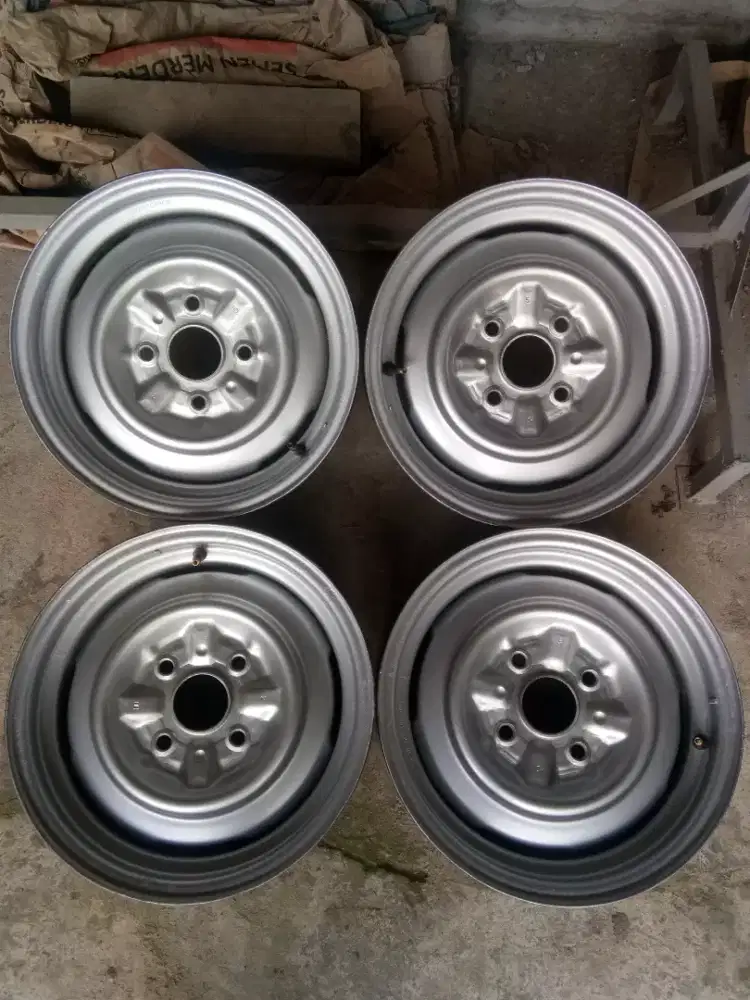 velg kaleng r14