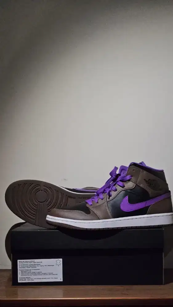 Air Jordan 1 Mid palomino/white/wild berry