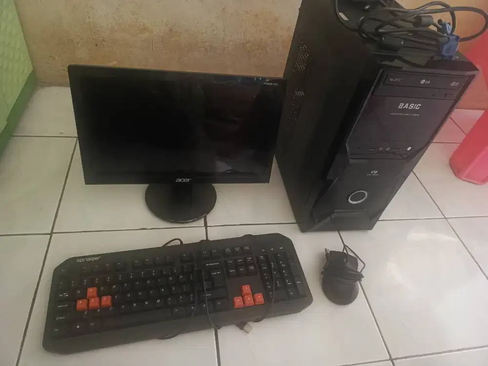 Jual Satu Set PC dan Monitor
