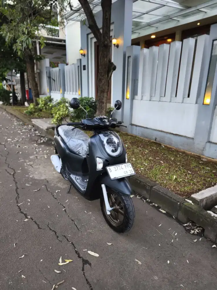 Bissmillah dijual motor Honda Scoopy like new 2025 istimewa