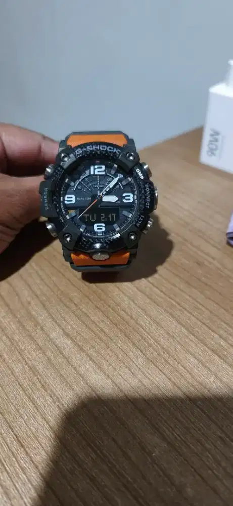 G-Shock Casio GG B100 istimewa