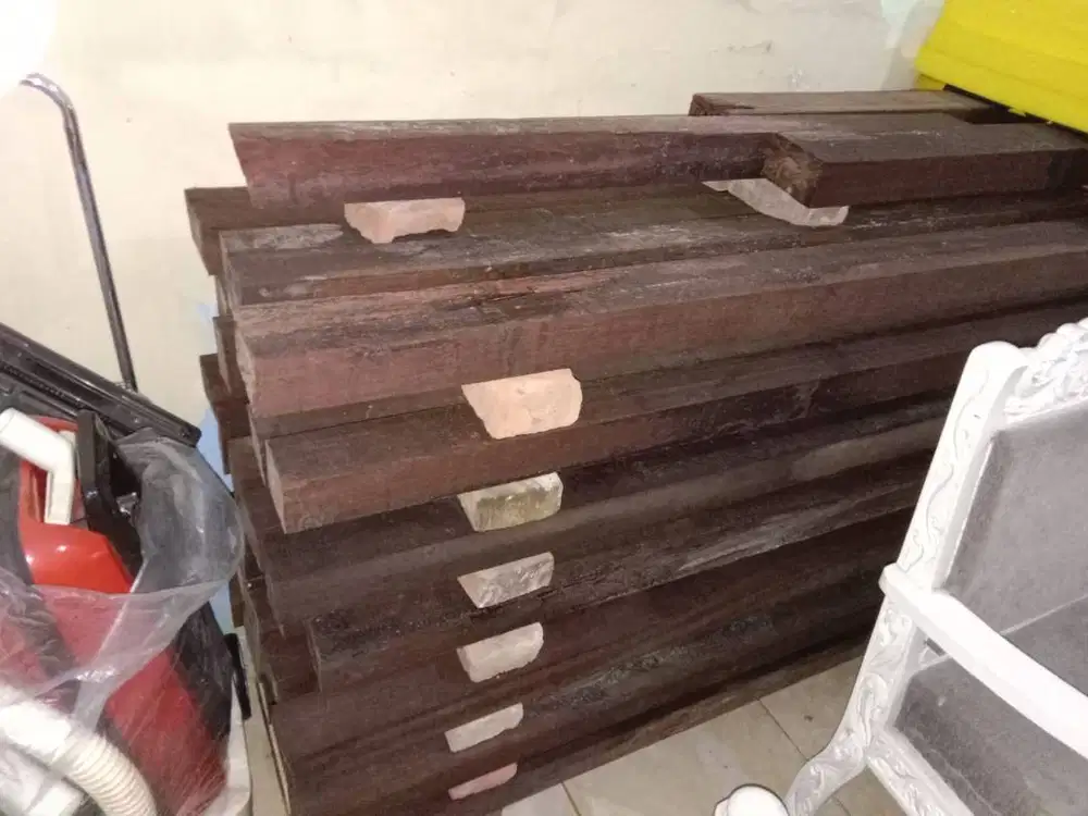 Kayu jati Ulin/bengkirai Kalimantan panjang 4m