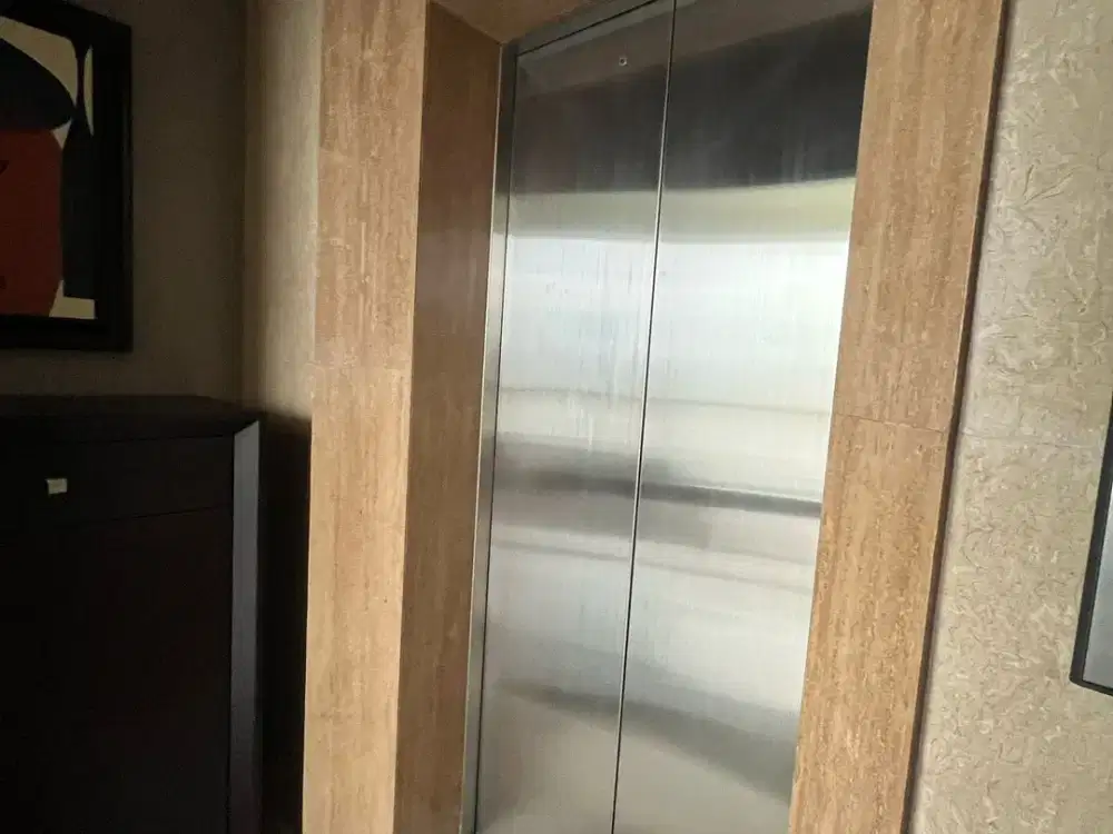 Apartemen Mewah 2 BR Siap Huni di The Peak Sudirman, Jakarta Selatan