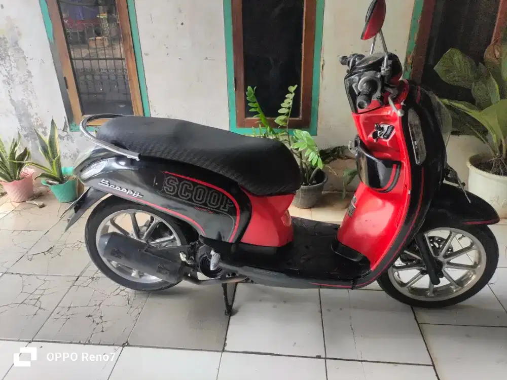 Honda Scoopy 2014