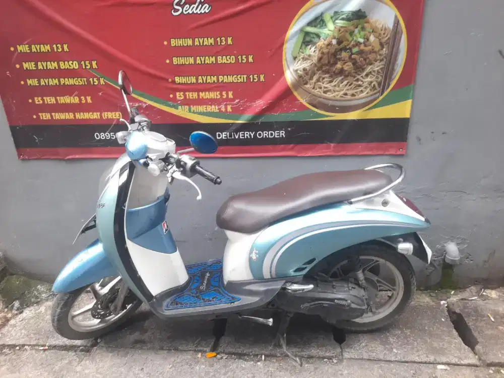 Honda scoopy 2012