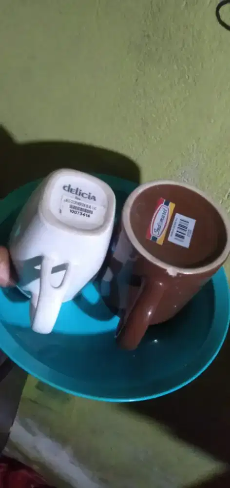 Di jual asli dan original bermerek taperwer,Indomaret dll