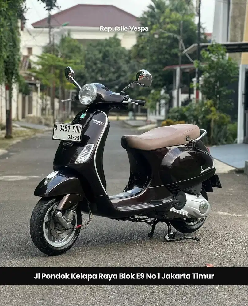 PIAGGIO VESPA LX 150 3V IE TAHUN 2013 WARNA COKLAT PERFECT